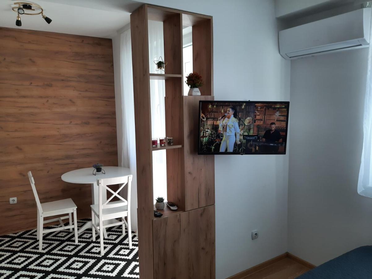 Apartman Poco บิเยลยินา ภายนอก รูปภาพ